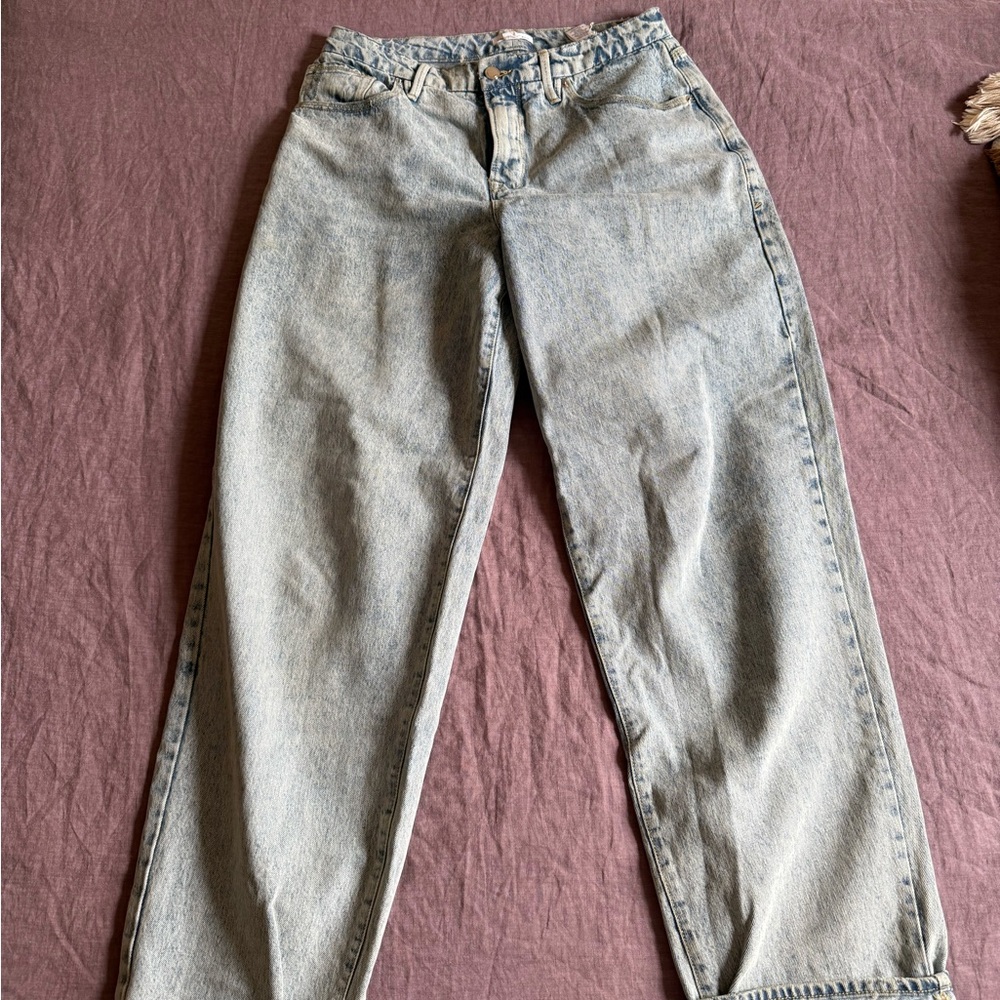 Good American Baggy Light Wash Jeans